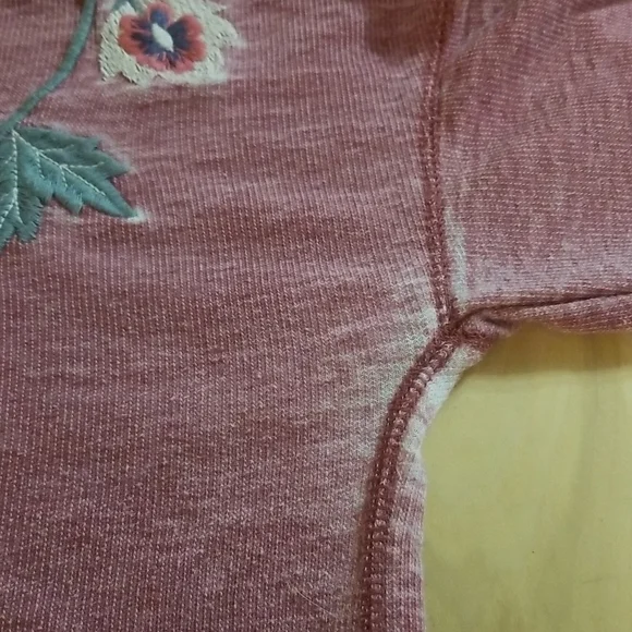 Lucky Brand magenta embroidered shirt - Picture 6 of 7